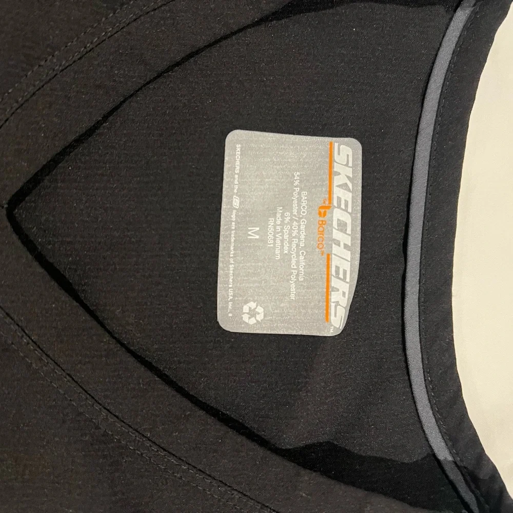 Skechers Black Cargo scrubs - Picture 3 of 8